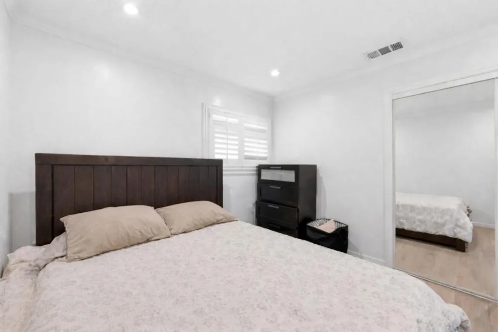2170 Clarke Avenue East Palo Alto, CA 94303