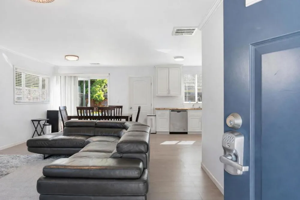 2170 Clarke Avenue East Palo Alto, CA 94303