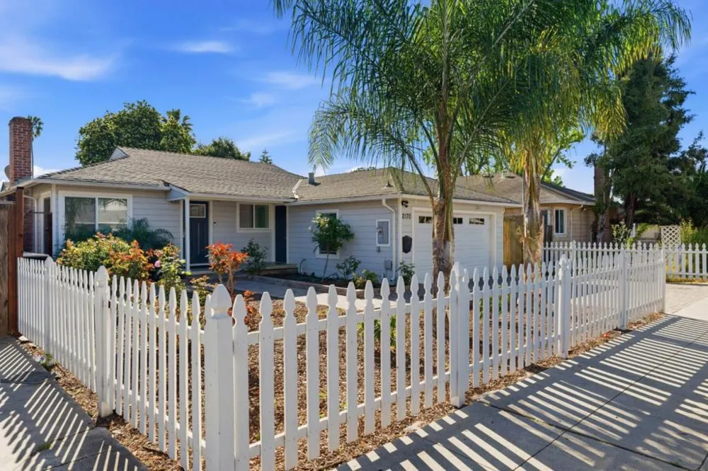 2170 Clarke Avenue East Palo Alto, CA 94303
