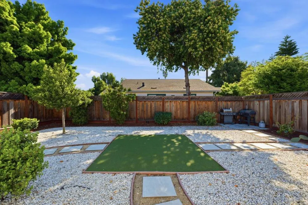 2170 Clarke Avenue East Palo Alto, CA 94303