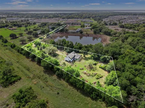 4385 BOGGY CREEK ROAD
