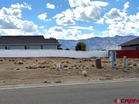 93 Jennings Dr