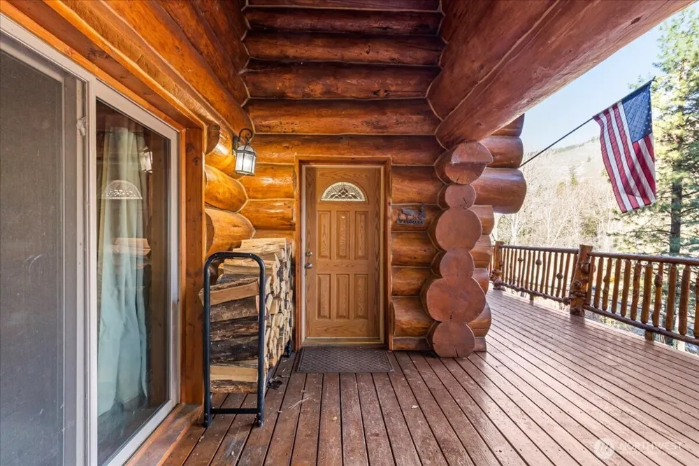 4492 Nile Road Naches, WA 98937