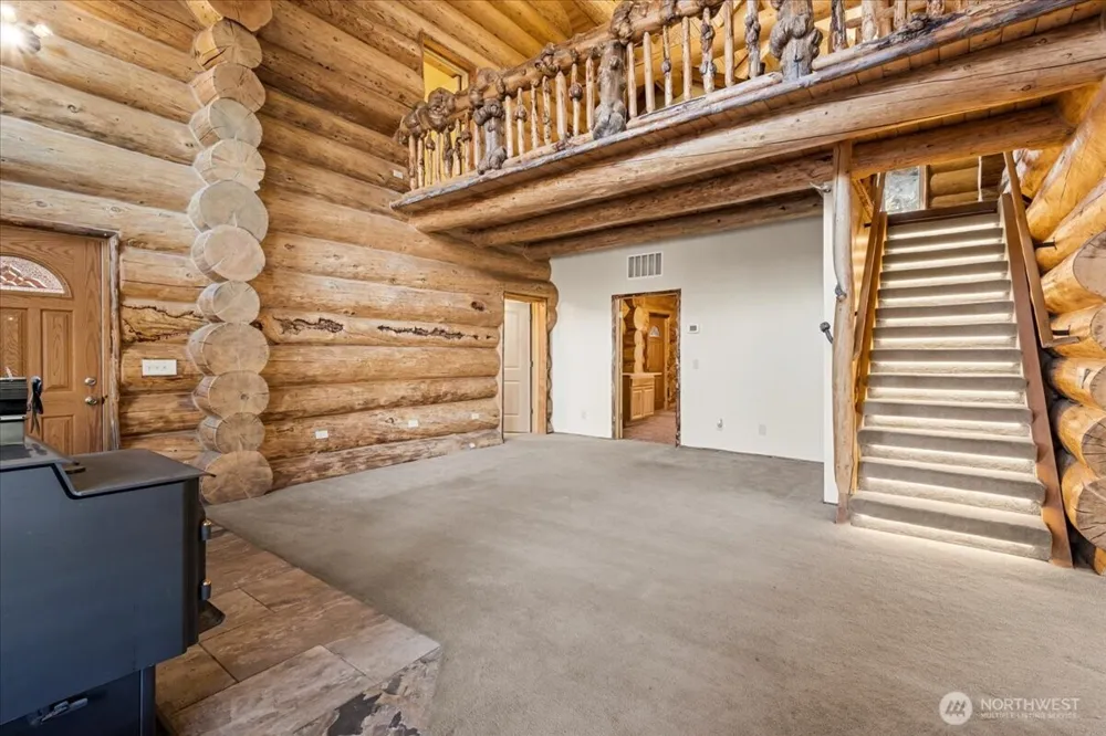 4492 Nile Road Naches, WA 98937