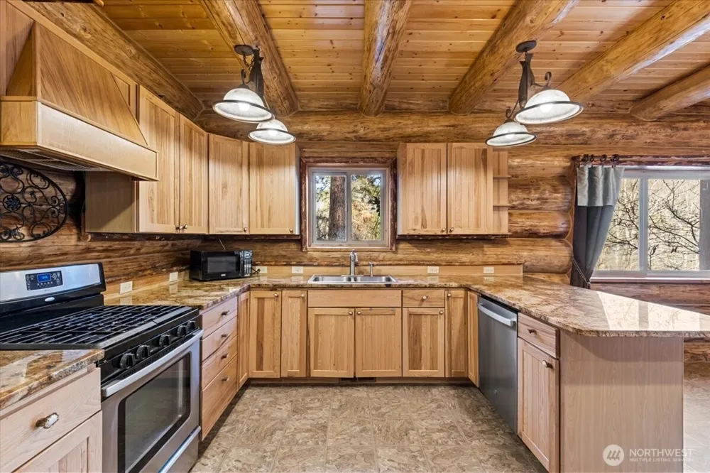 4492 Nile Road Naches, WA 98937