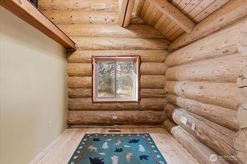 4492 Nile Road Naches, WA 98937