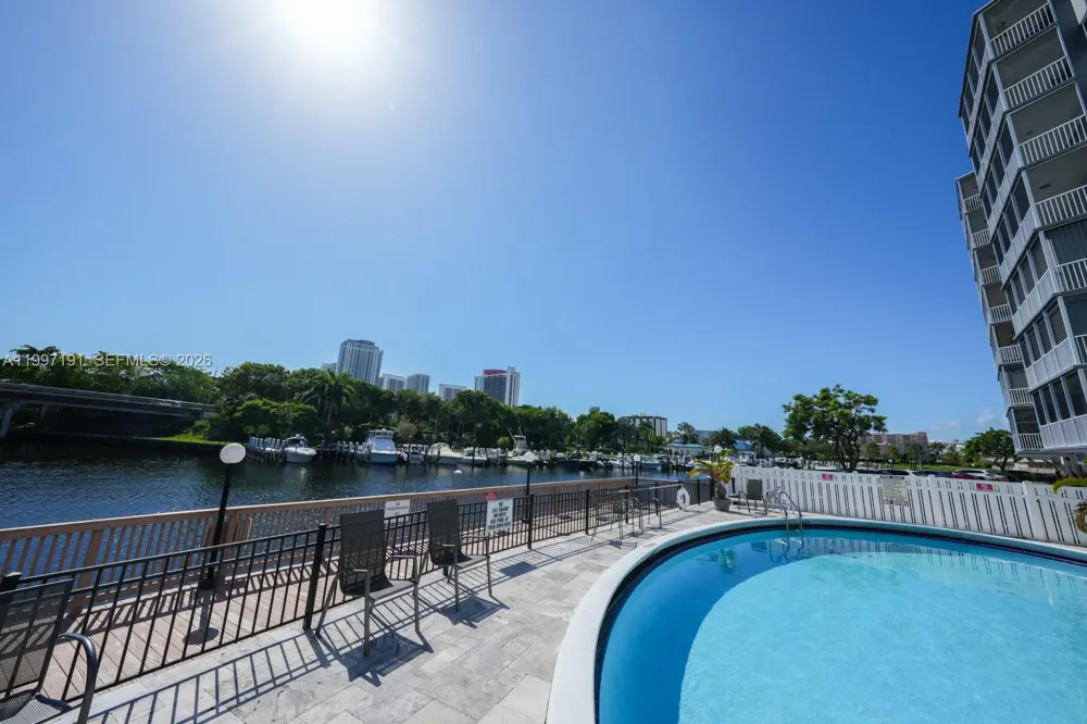 200 Diplomat Pkwy #827 Hallandale Beach, FL 33009
