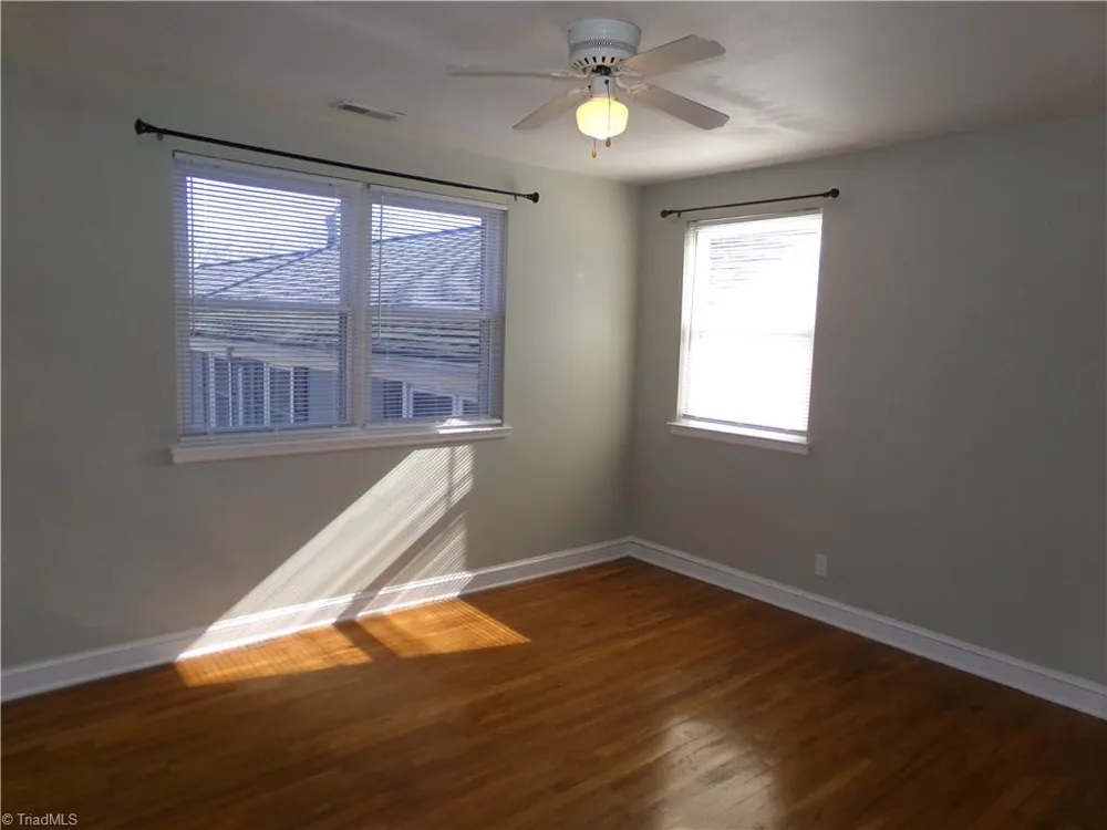 2527 Miller Park Circle #C Winston-Salem, NC 27103