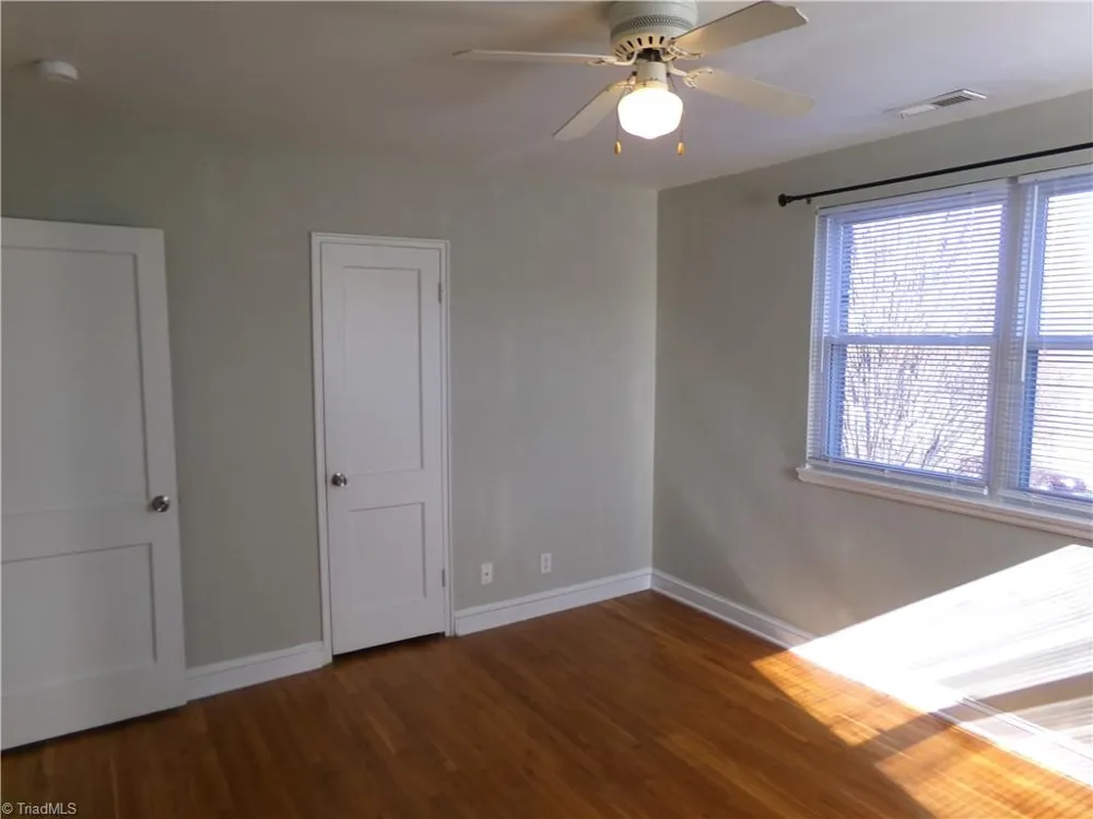 2527 Miller Park Circle #C Winston-Salem, NC 27103