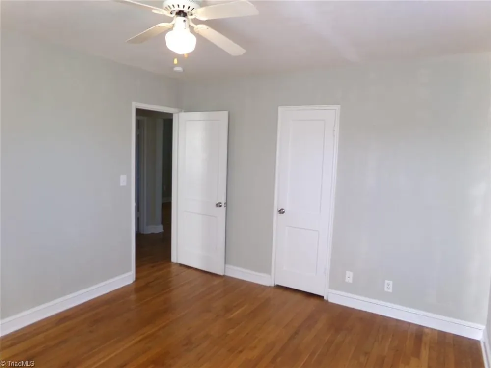 2527 Miller Park Circle #C Winston-Salem, NC 27103