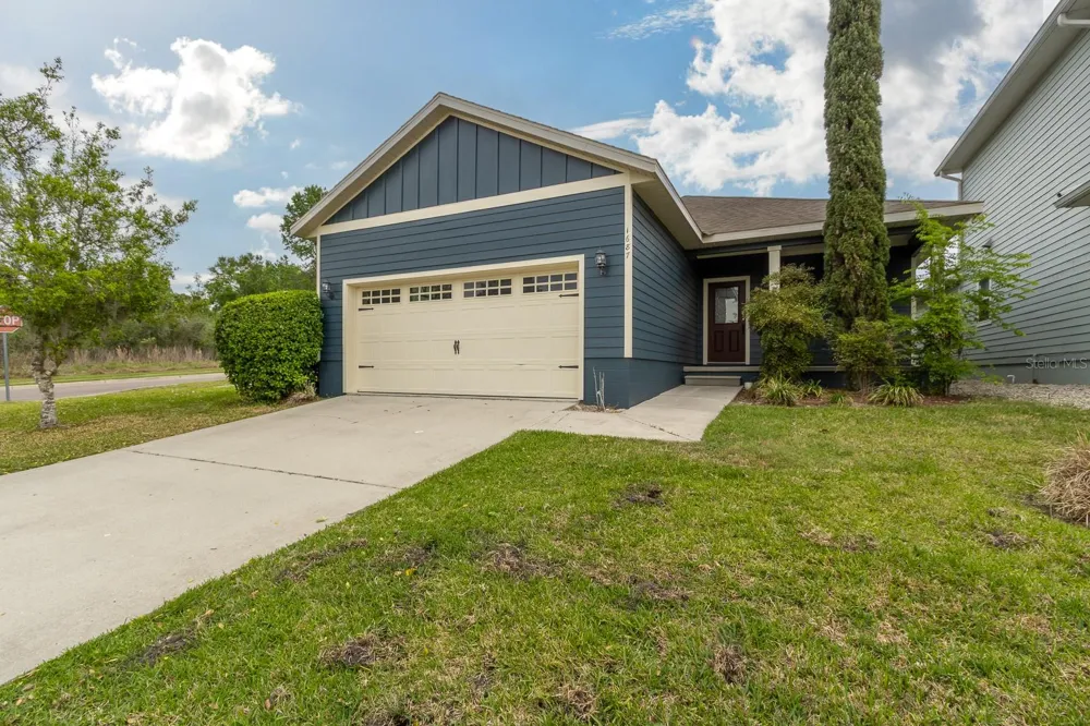 1687 NW 120TH WAY Gainesville, FL 32606