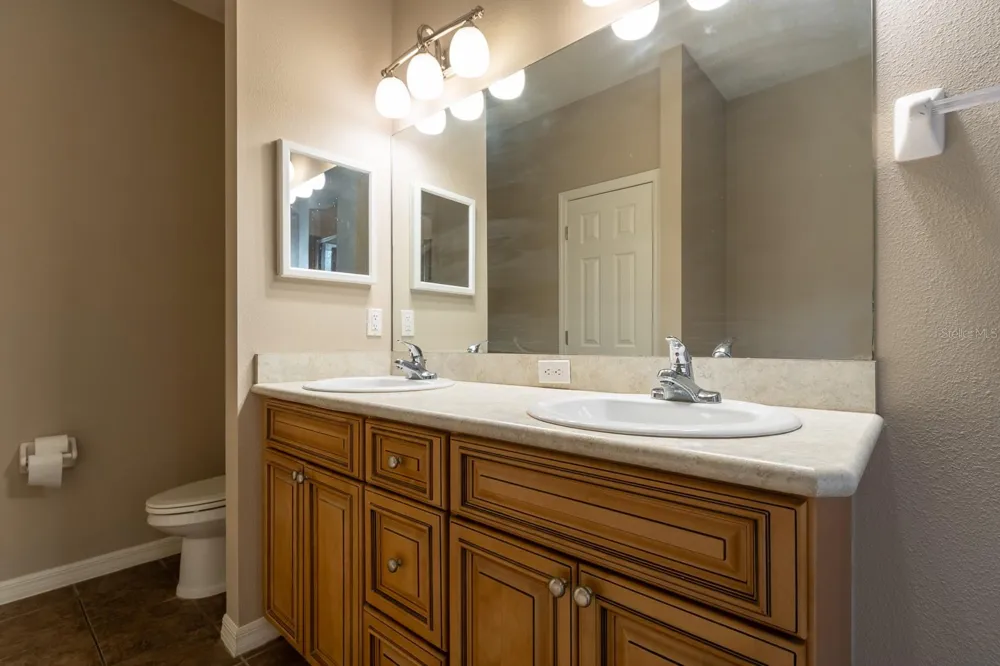 1687 NW 120TH WAY Gainesville, FL 32606