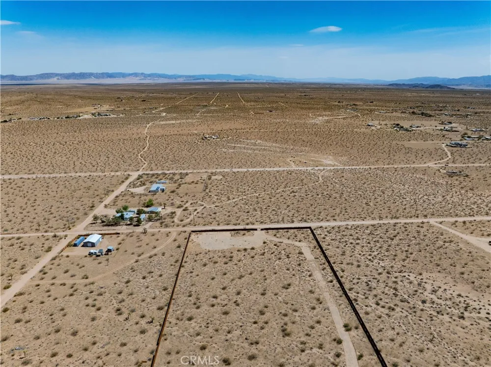 424 Ducor Avenue Landers, CA 92285