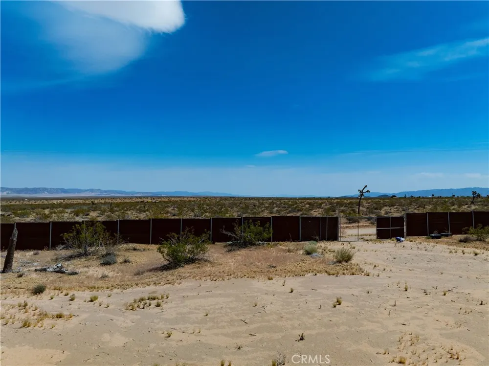 424 Ducor Avenue Landers, CA 92285