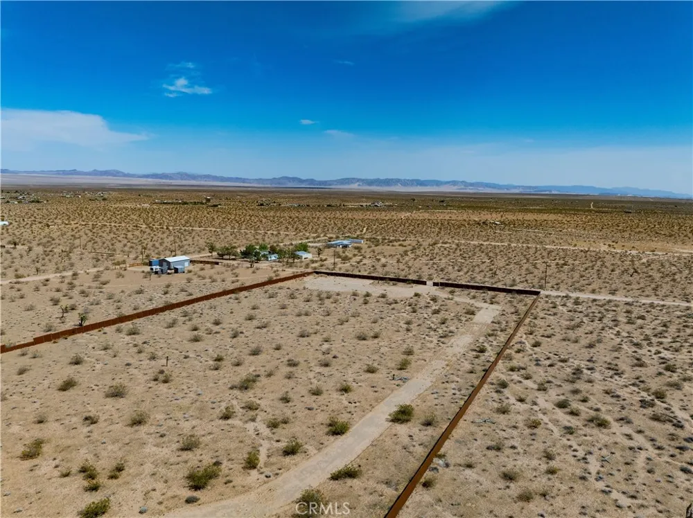 424 Ducor Avenue Landers, CA 92285