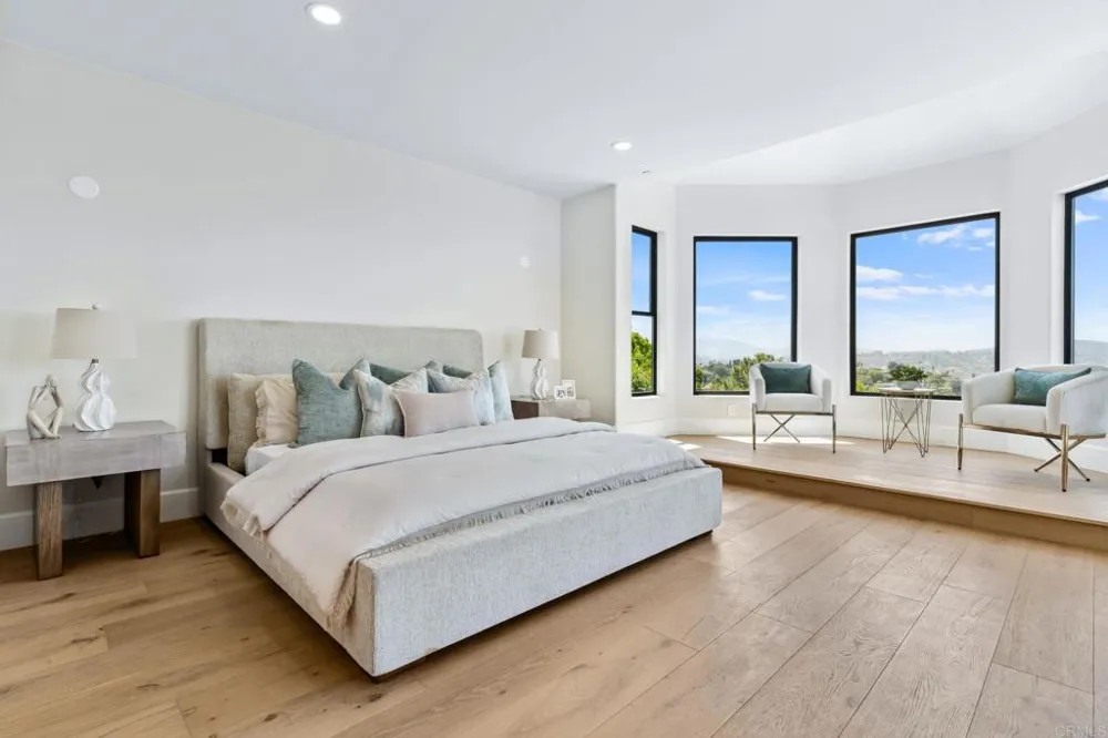 9355 Lavell Street La Mesa, CA 91941