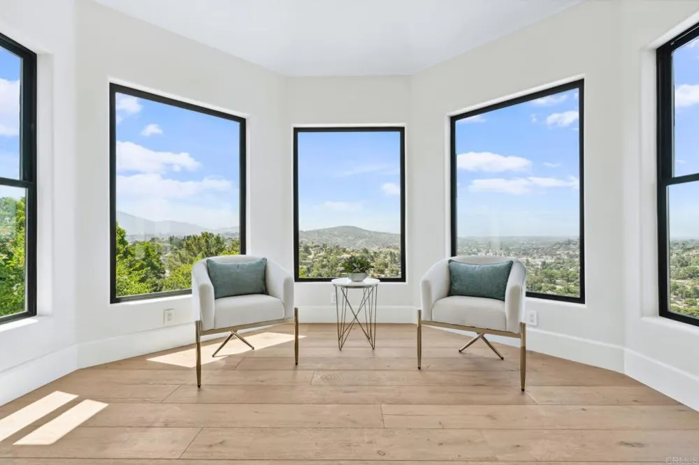 9355 Lavell Street La Mesa, CA 91941