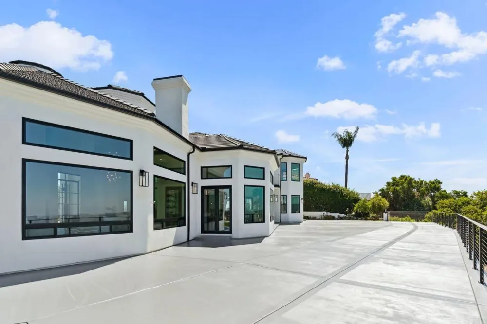 9355 Lavell Street La Mesa, CA 91941