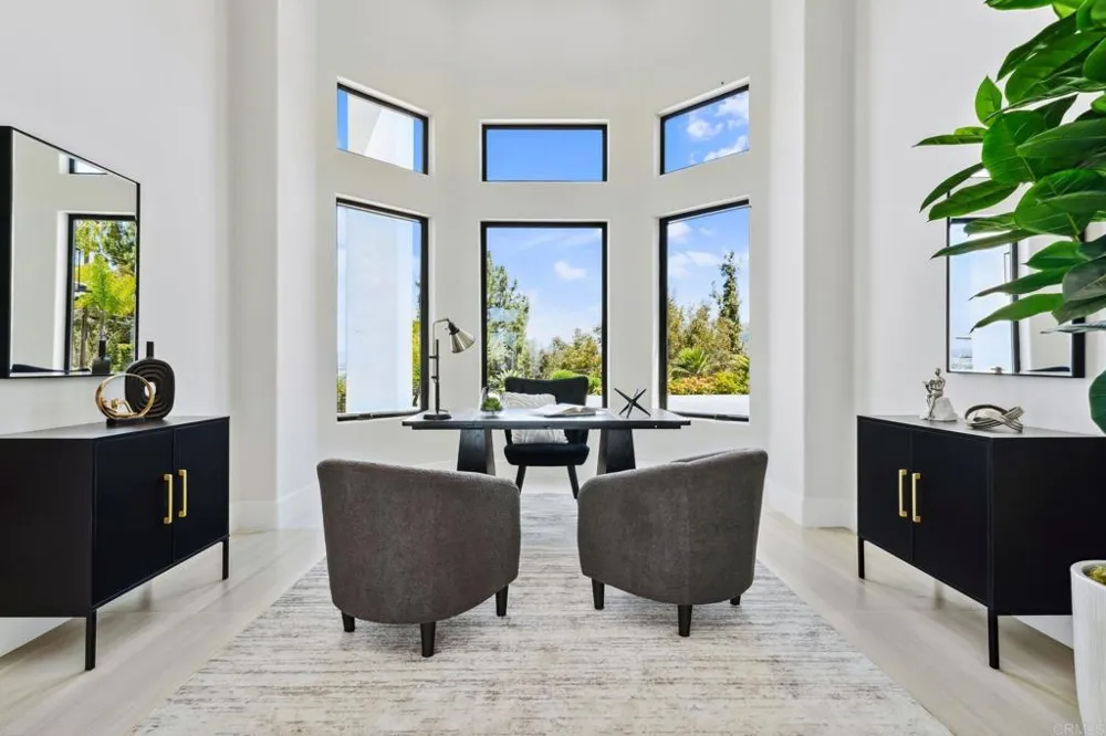9355 Lavell Street La Mesa, CA 91941