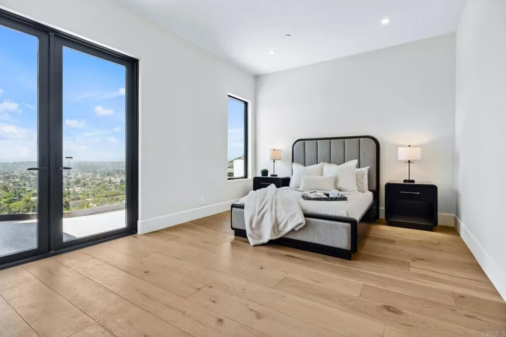 9355 Lavell Street La Mesa, CA 91941