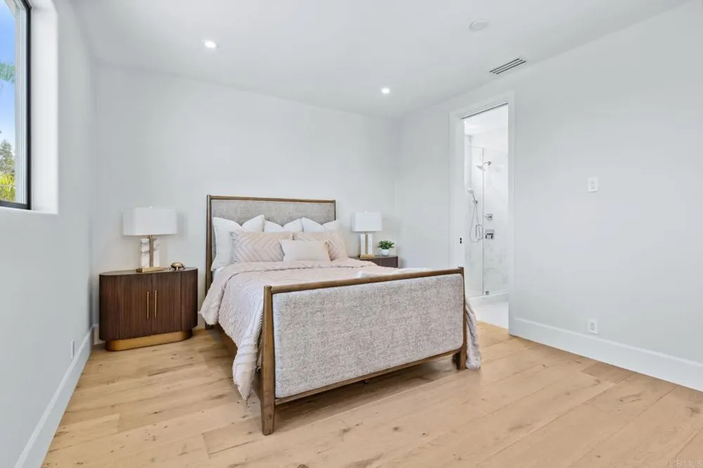 9355 Lavell Street La Mesa, CA 91941