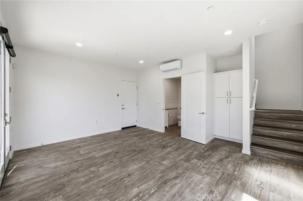 783 Wonder Lane Costa Mesa, CA 92627