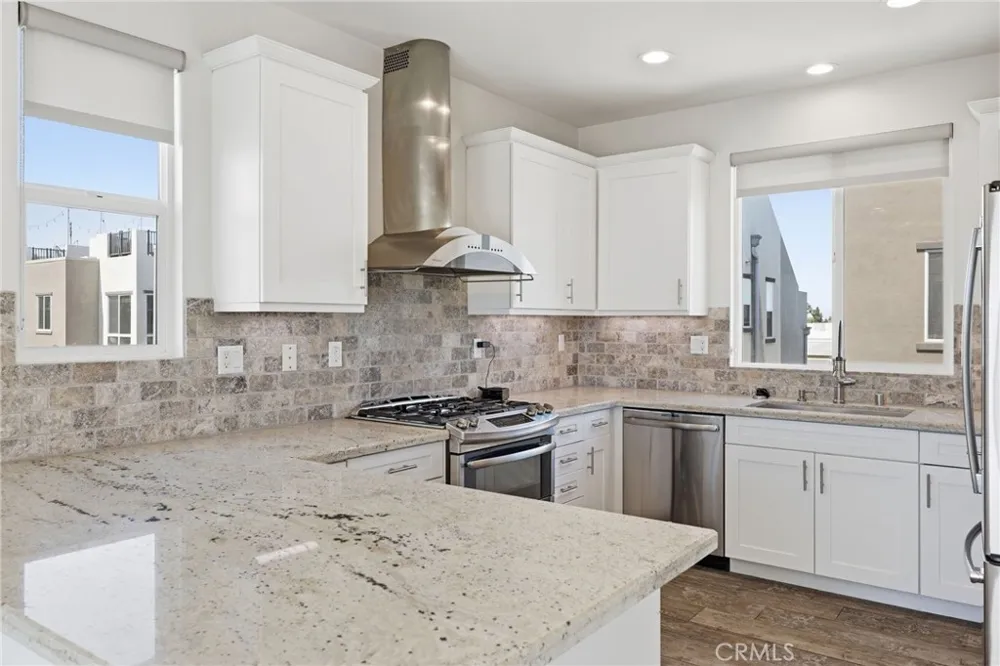 783 Wonder Lane Costa Mesa, CA 92627