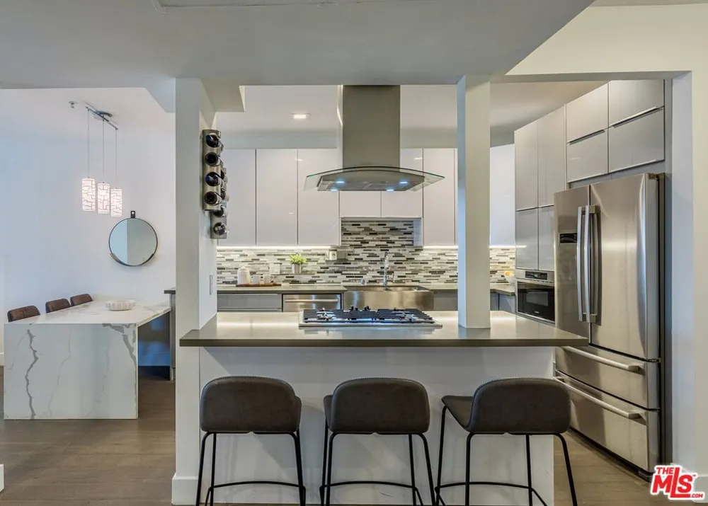 120 S Crescent Drive #304 Beverly Hills, CA 90212