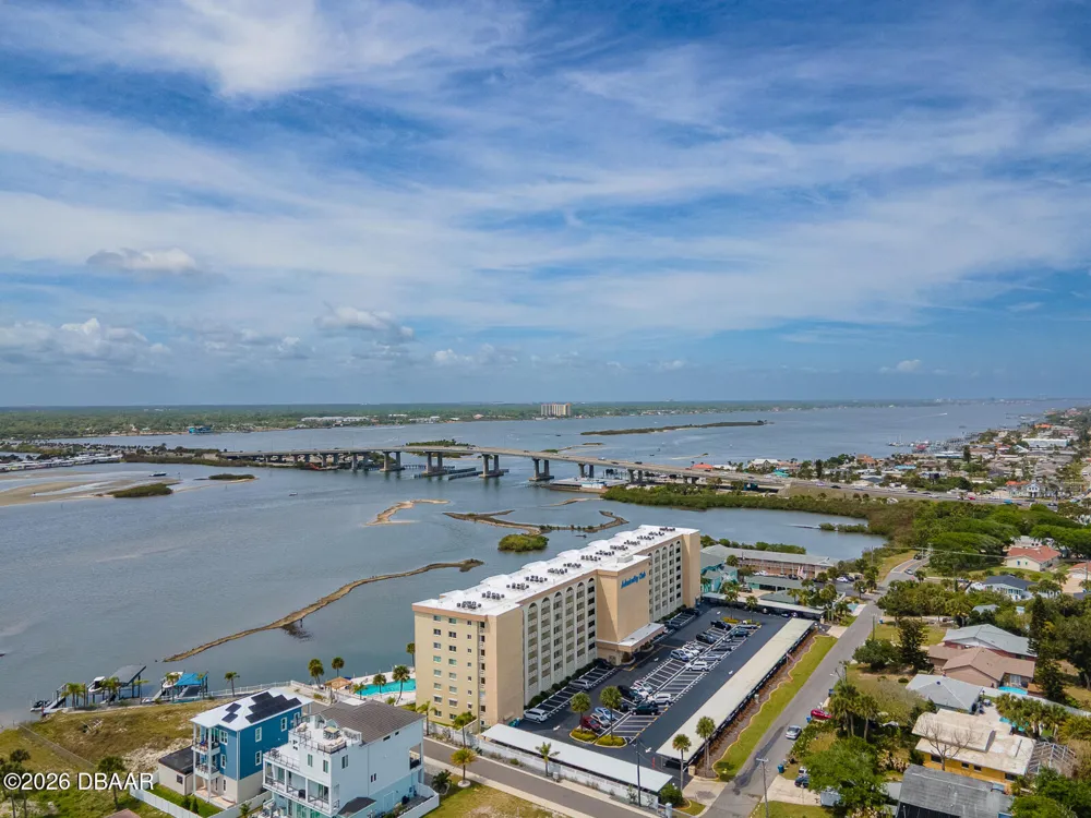 3606 S Peninsula Drive ##605 Port Orange, FL 32127