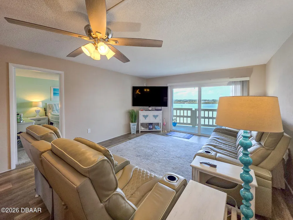 3606 S Peninsula Drive ##605 Port Orange, FL 32127