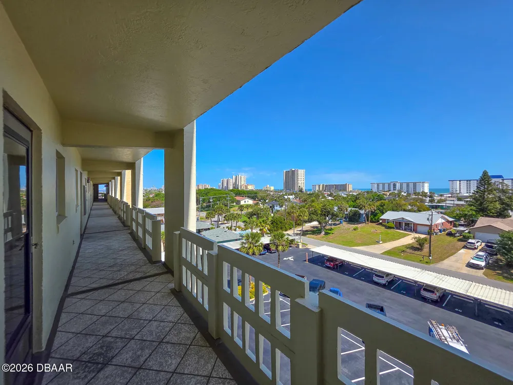 3606 S Peninsula Drive ##605 Port Orange, FL 32127