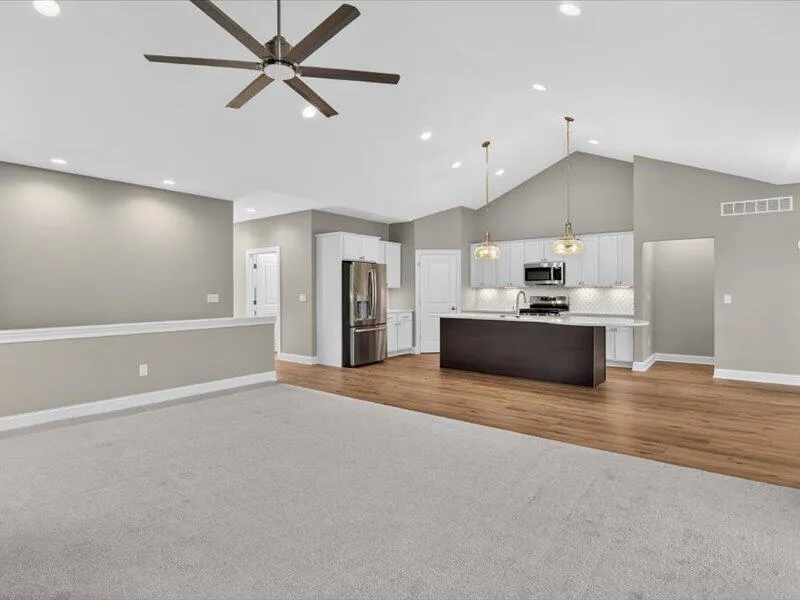 1132 Lochaven Circle Hillsdale, MI 49242
