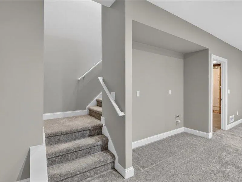 1132 Lochaven Circle Hillsdale, MI 49242