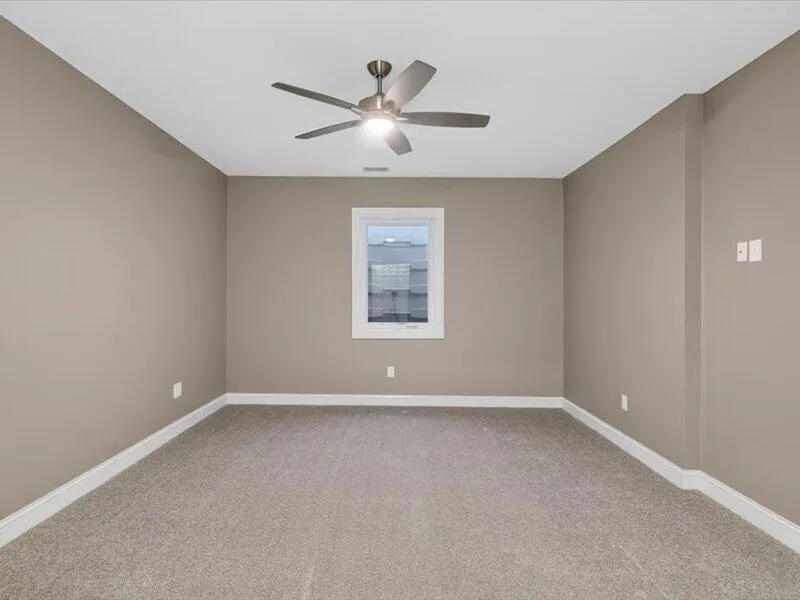 1132 Lochaven Circle Hillsdale, MI 49242