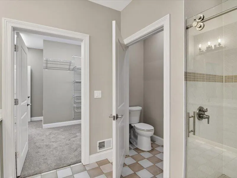 1132 Lochaven Circle Hillsdale, MI 49242