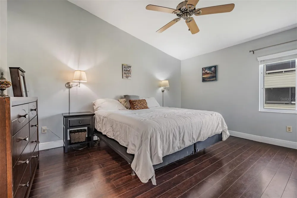 637 DRAKE LANE Dunedin, FL 34698