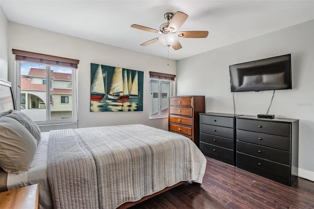 637 DRAKE LANE Dunedin, FL 34698