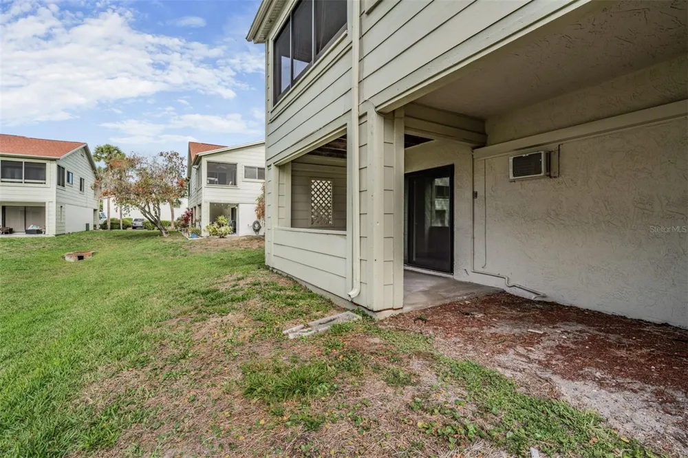 637 DRAKE LANE Dunedin, FL 34698