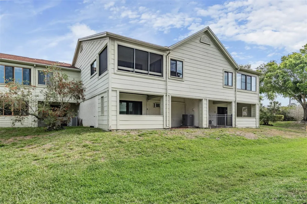 637 DRAKE LANE Dunedin, FL 34698