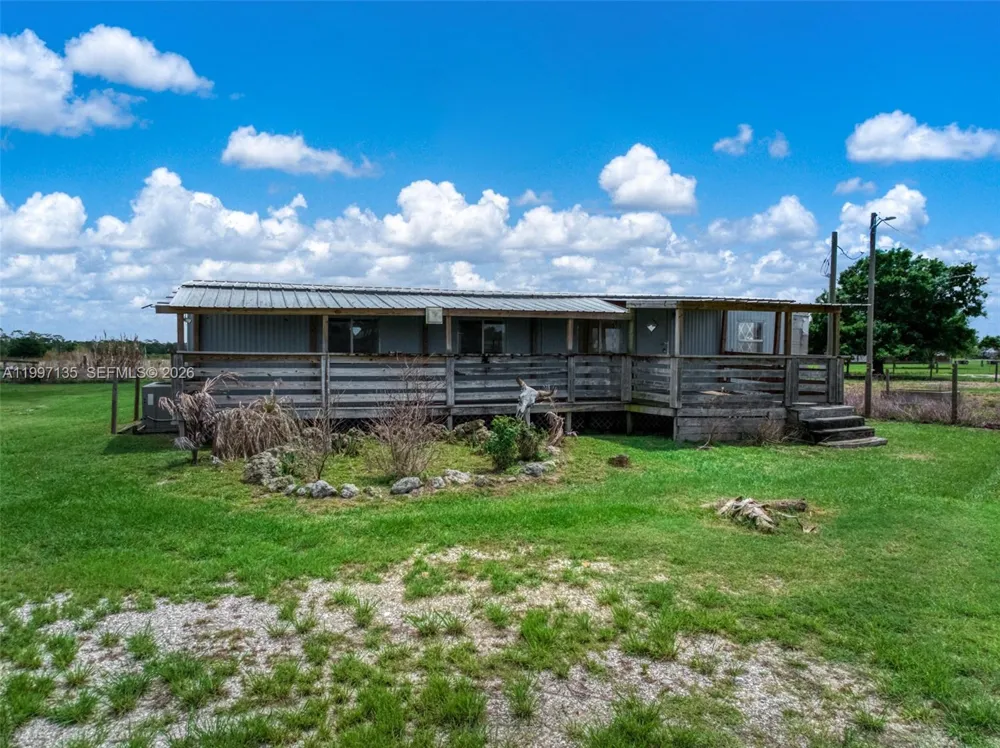 615 Graham Dairy Rd Other City - In The State Of Florida, FL 33960