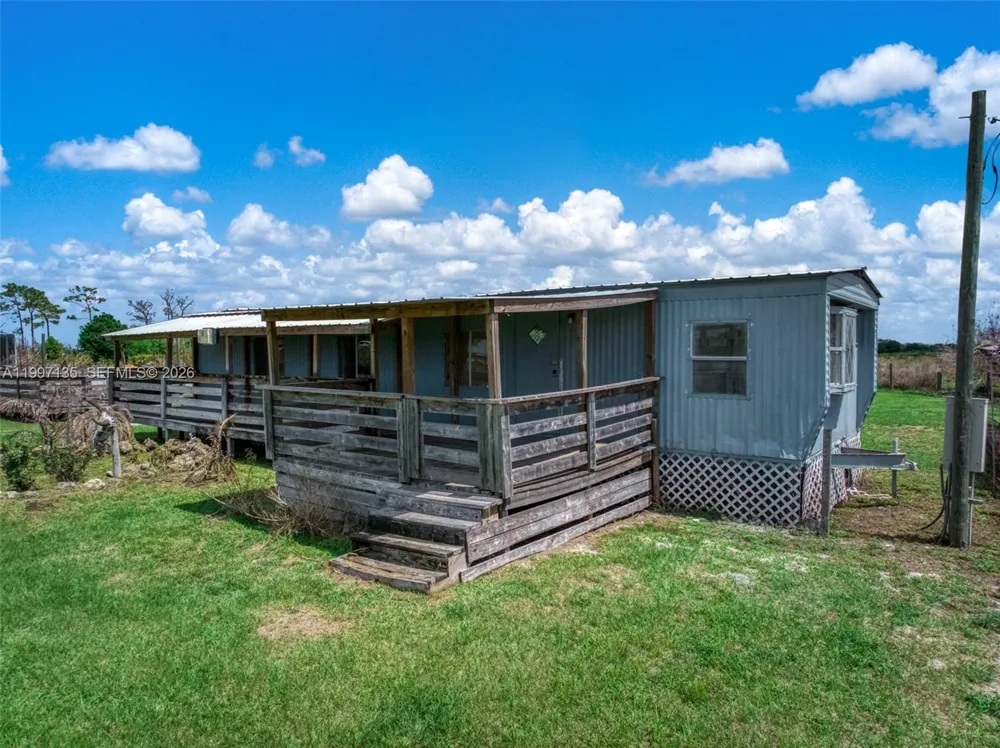 615 Graham Dairy Rd Other City - In The State Of Florida, FL 33960