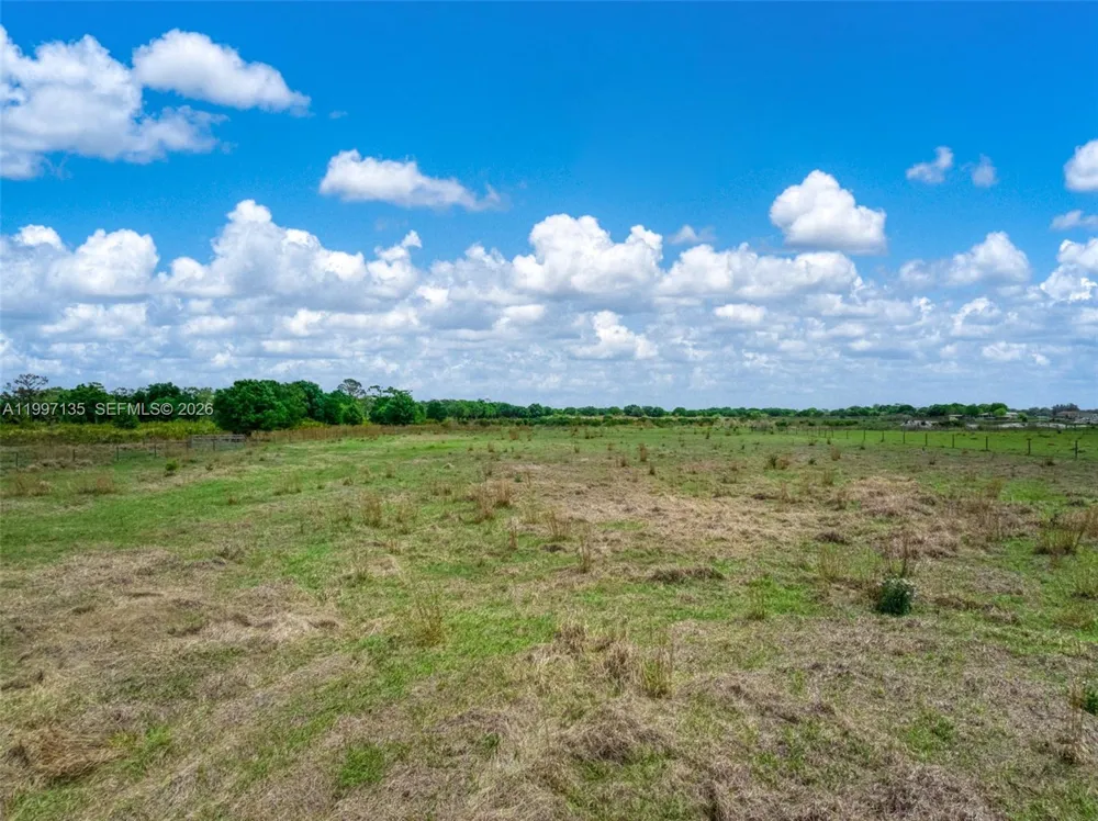 615 Graham Dairy Rd Other City - In The State Of Florida, FL 33960