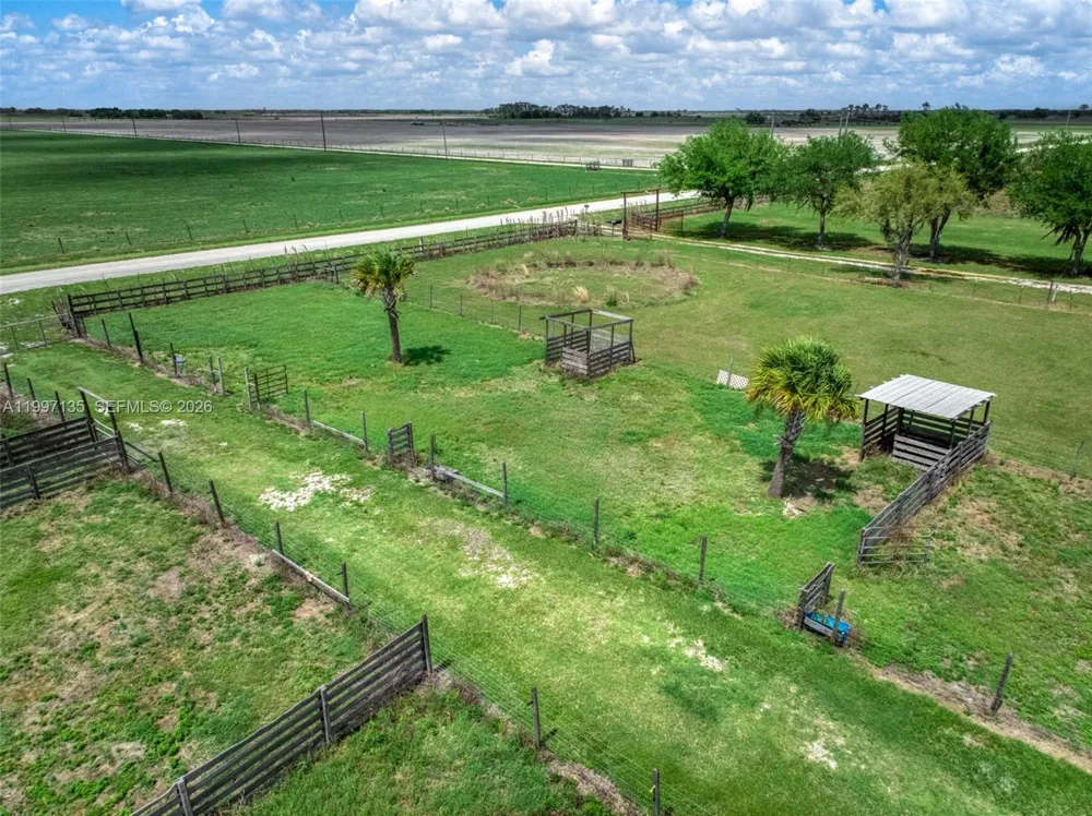615 Graham Dairy Rd Other City - In The State Of Florida, FL 33960