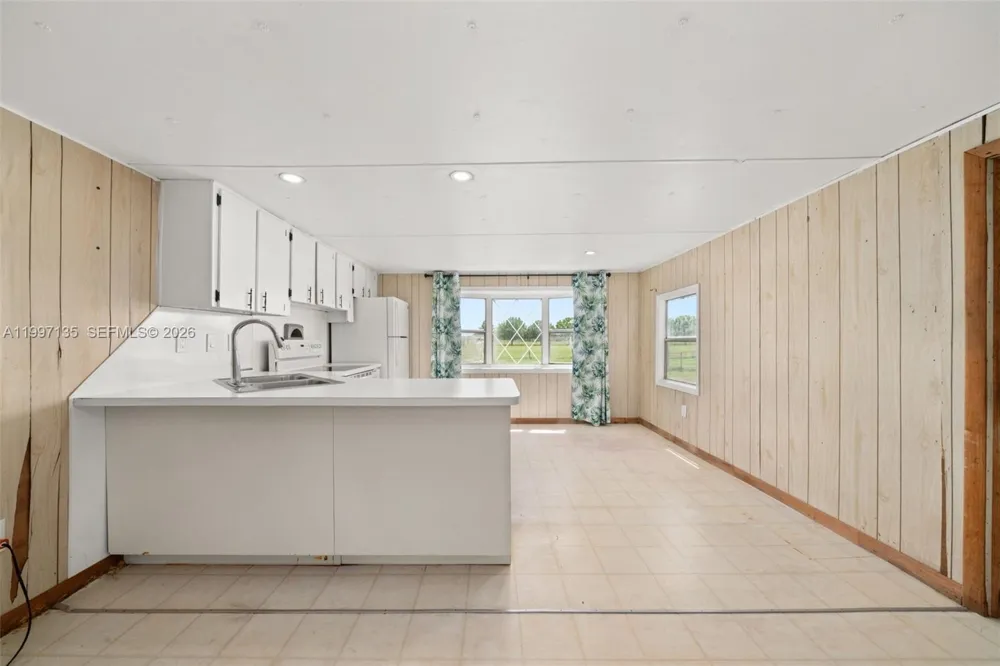 615 Graham Dairy Rd Other City - In The State Of Florida, FL 33960