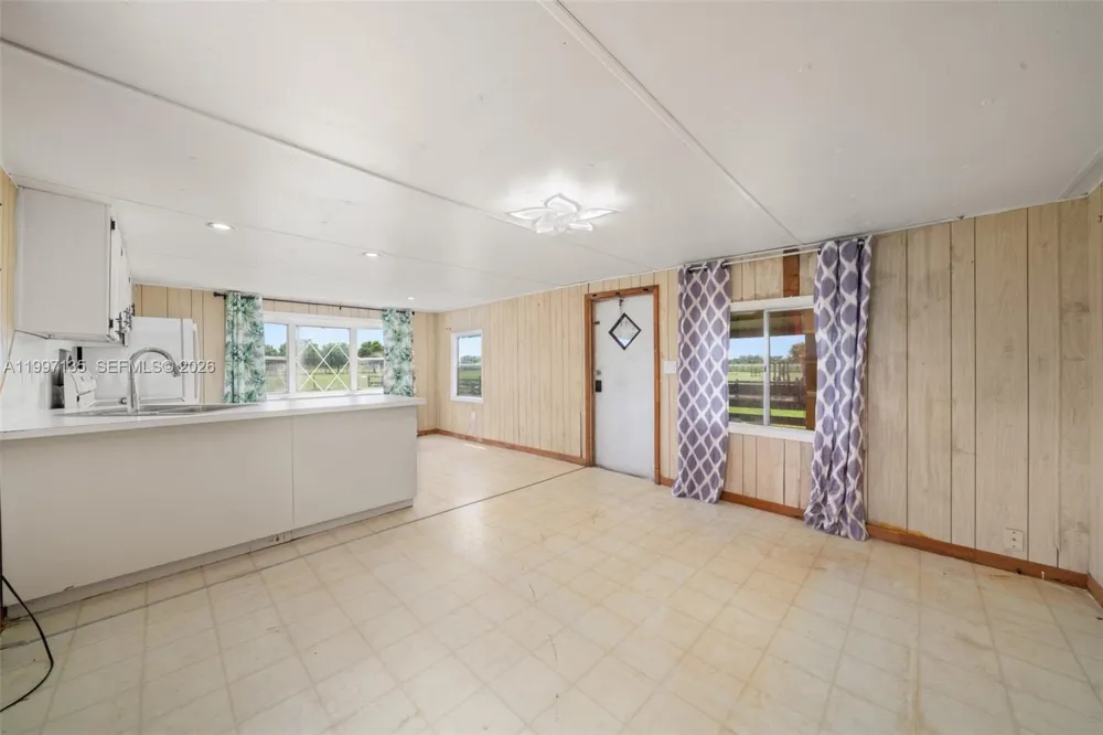 615 Graham Dairy Rd Other City - In The State Of Florida, FL 33960
