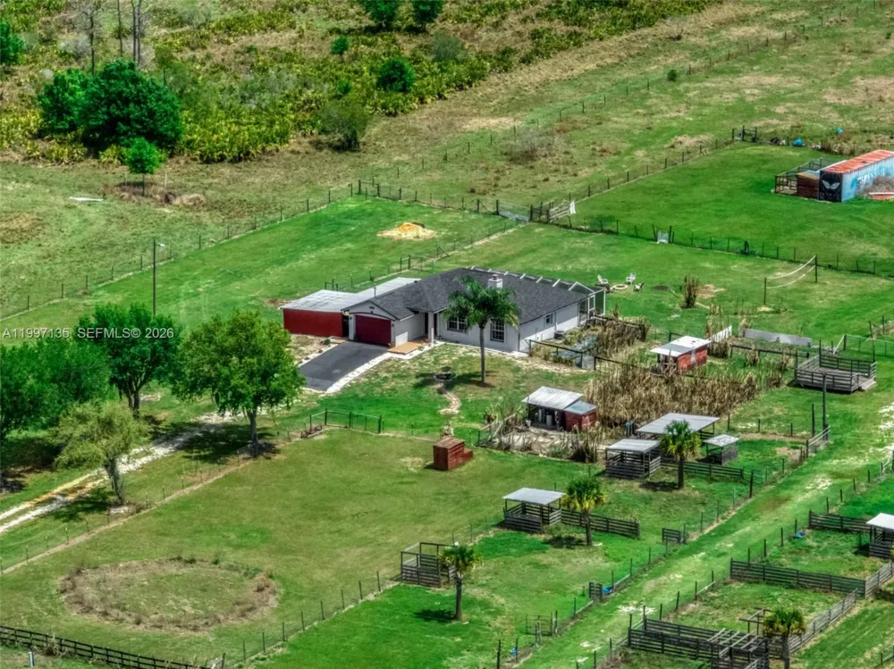 615 Graham Dairy Rd Other City - In The State Of Florida, FL 33960