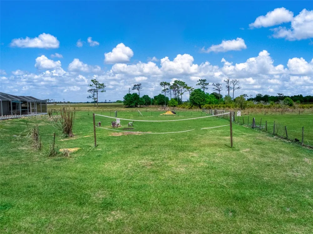 615 Graham Dairy Rd Other City - In The State Of Florida, FL 33960