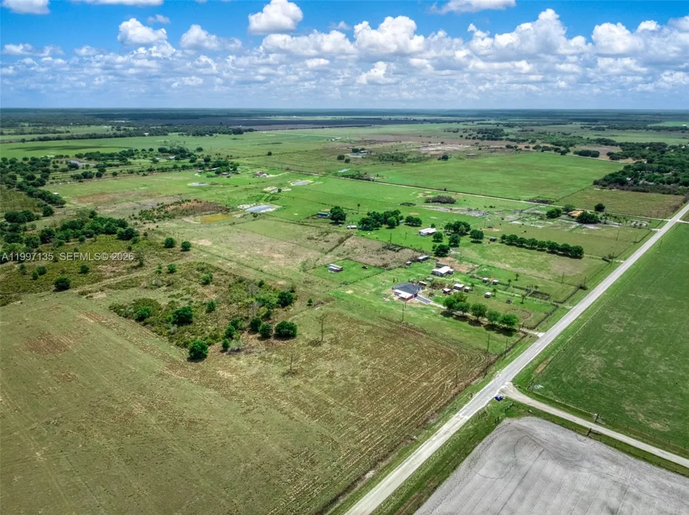 615 Graham Dairy Rd Other City - In The State Of Florida, FL 33960