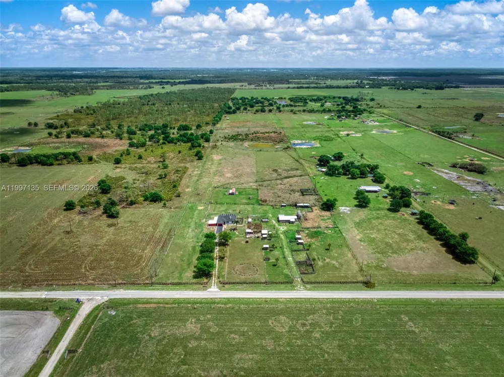 615 Graham Dairy Rd Other City - In The State Of Florida, FL 33960