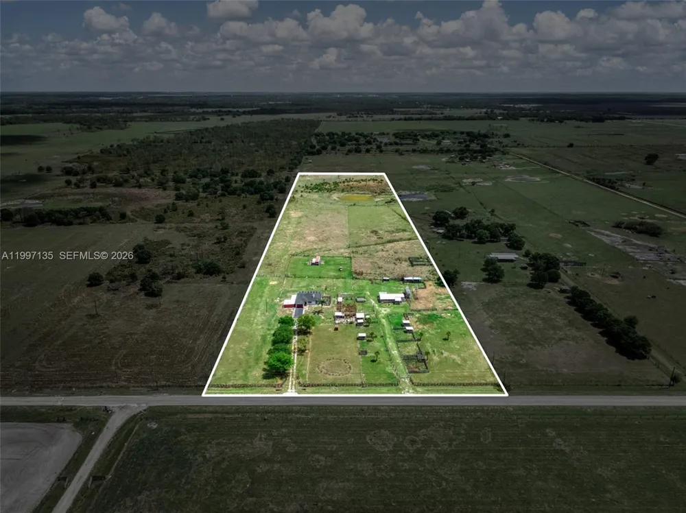 615 Graham Dairy Rd Other City - In The State Of Florida, FL 33960